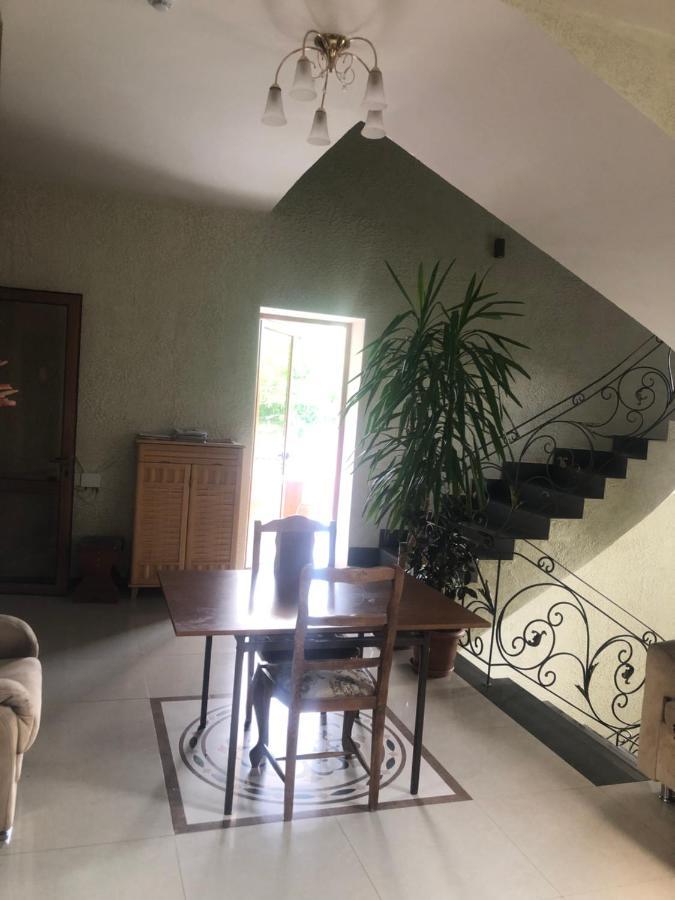 Chez Yvette Bed & Breakfast Garni Exterior photo