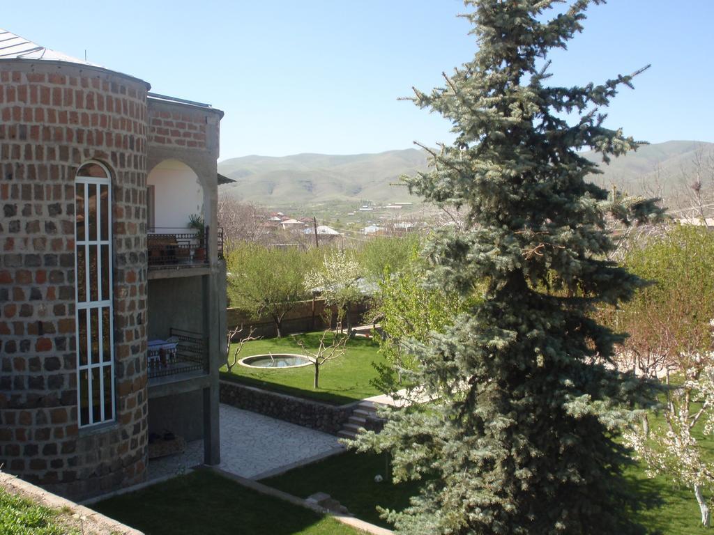 Chez Yvette Bed & Breakfast Garni Exterior photo